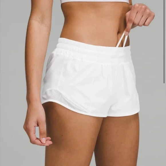 Lululemon Athletica White Athletic Shorts Lightweight Curved Hem - Picture 1 of 3